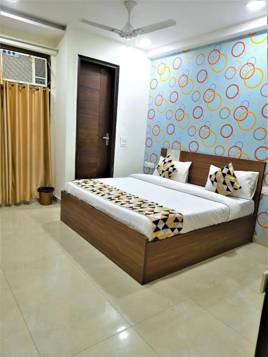 Shri Hotel 3*